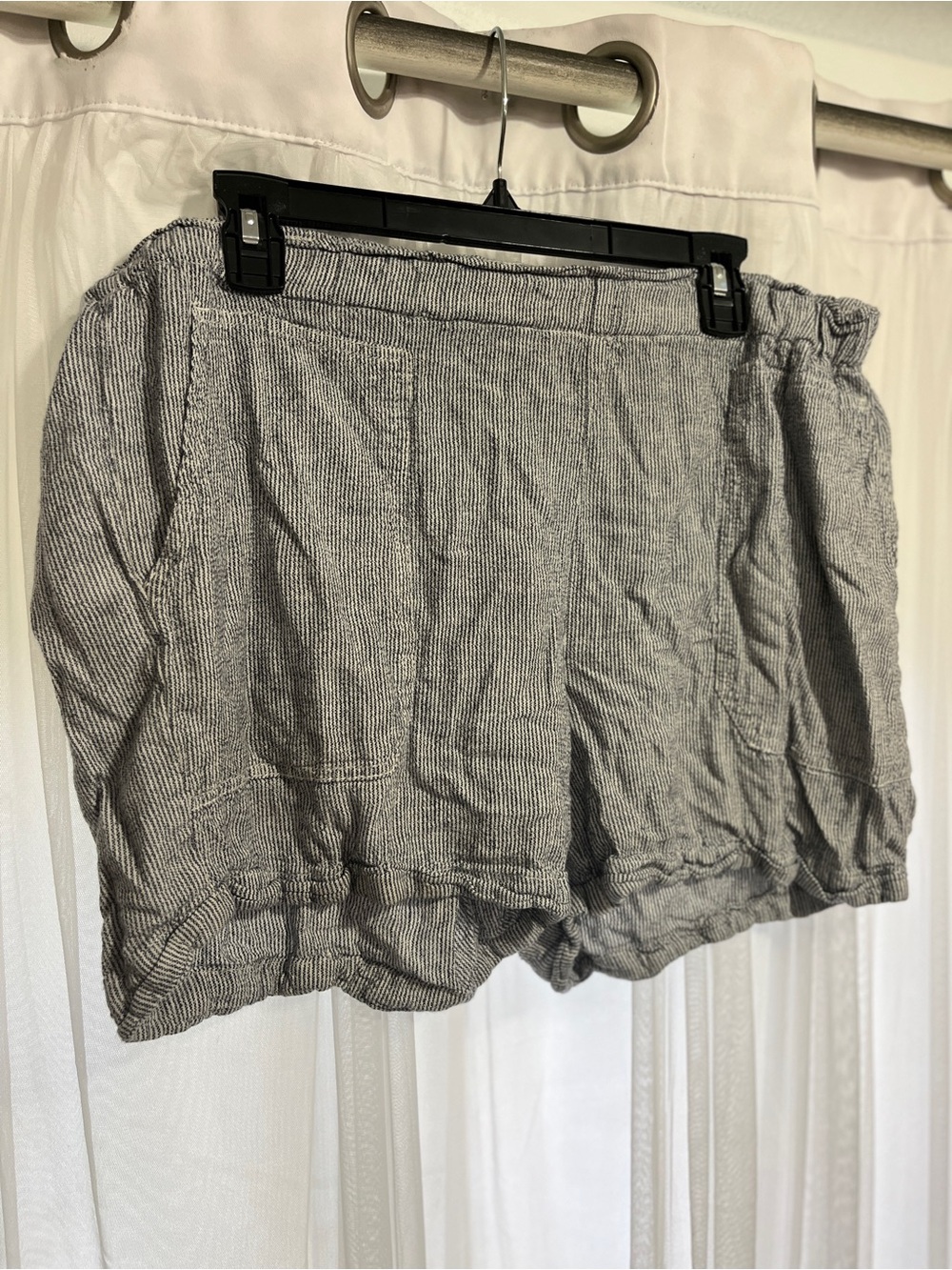 Briggs New York Gray striped High-Waist Women’s Shorts size XL linen/rayon light